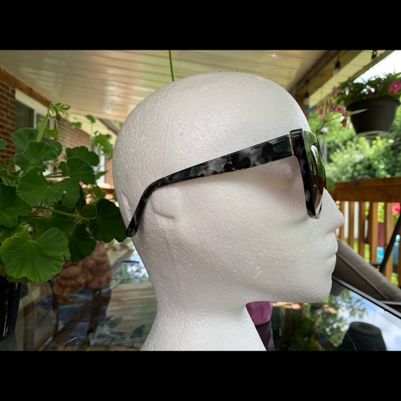 Aldo Tortoise Sunglasses NWOT - Picture 8 of 9